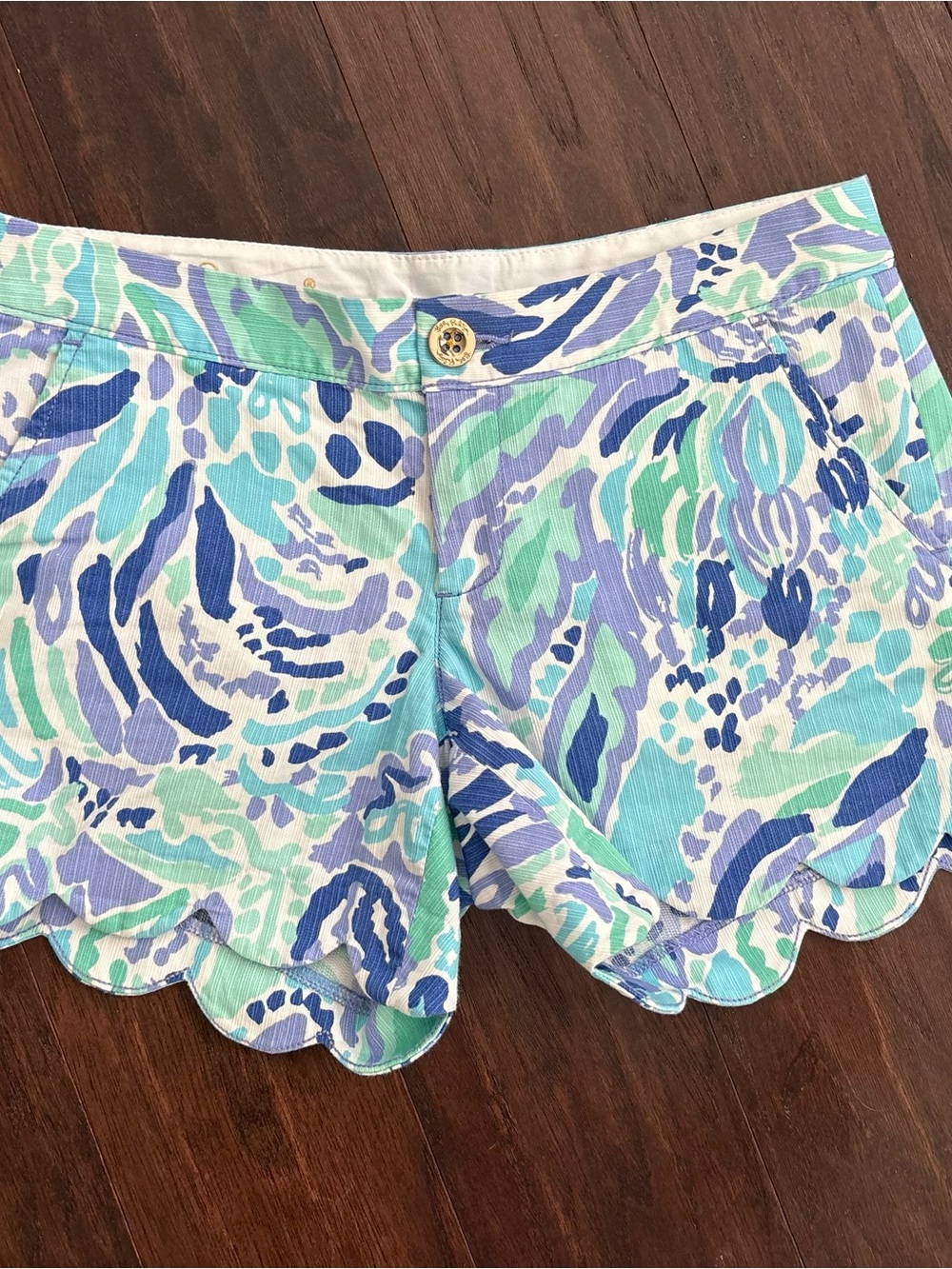 Lilly Pulitzer Scallop Hem Shorts in Aqua, Blue & Lavender Floral